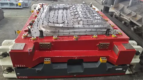 Tá múnla an phainéil chúl do KQ5152 seachadta go rathúil