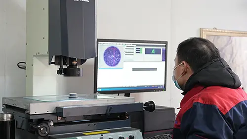 Le fís ghéar agus treoir bheacht, bunaímid go daingean an líne cosanta cáilíochta do mhúnlaí.